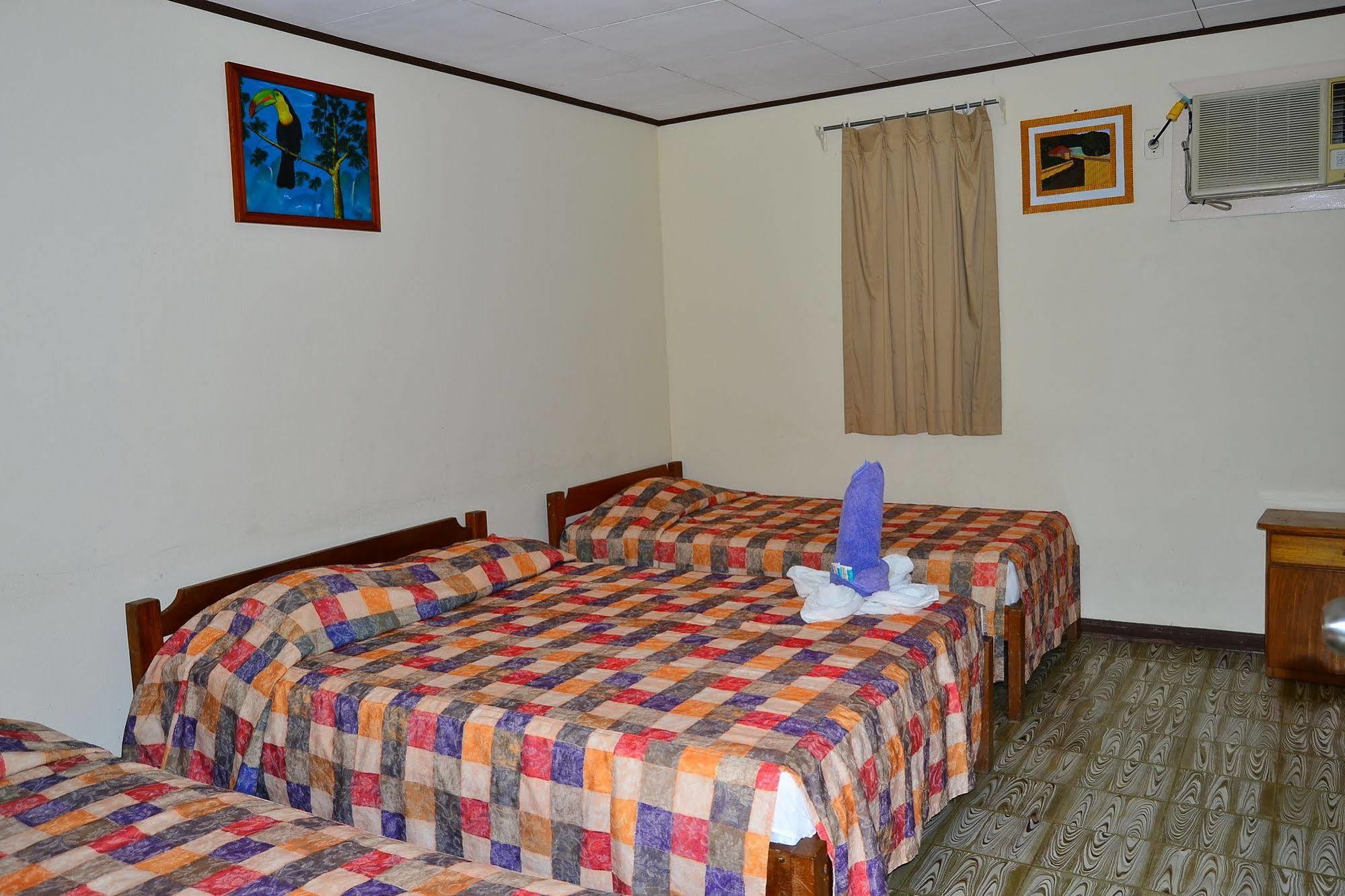 Hotel Sierpe River Экстерьер фото